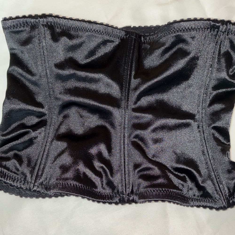 Cacique Garder Women Medium Black Satin Hook Eye Boned Lingerie Shaper